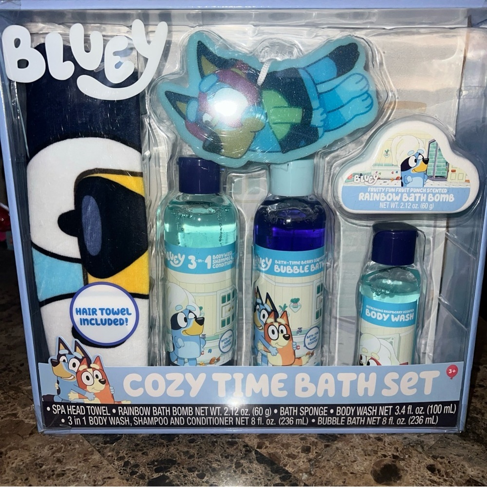 Bluey Cozy Time Bath Set - Picture 1 of 2